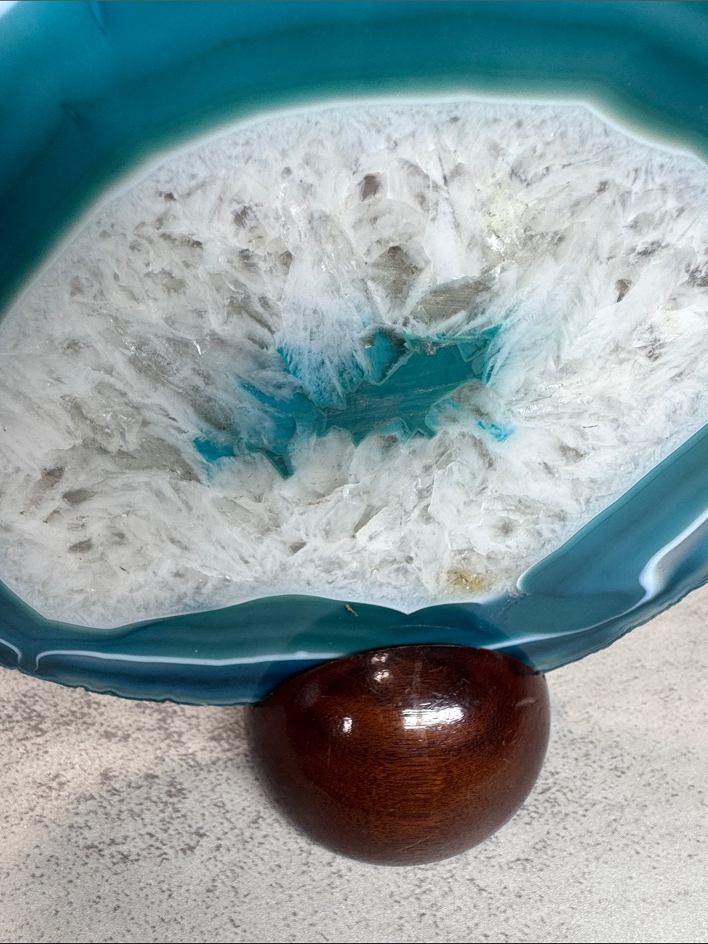 Blue Agate Slice with Bear Relief Home Art Decor - Picture 4 of 9